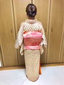 息子さんの小学校の卒業式に向けて着付けレッスン・基本コース前編